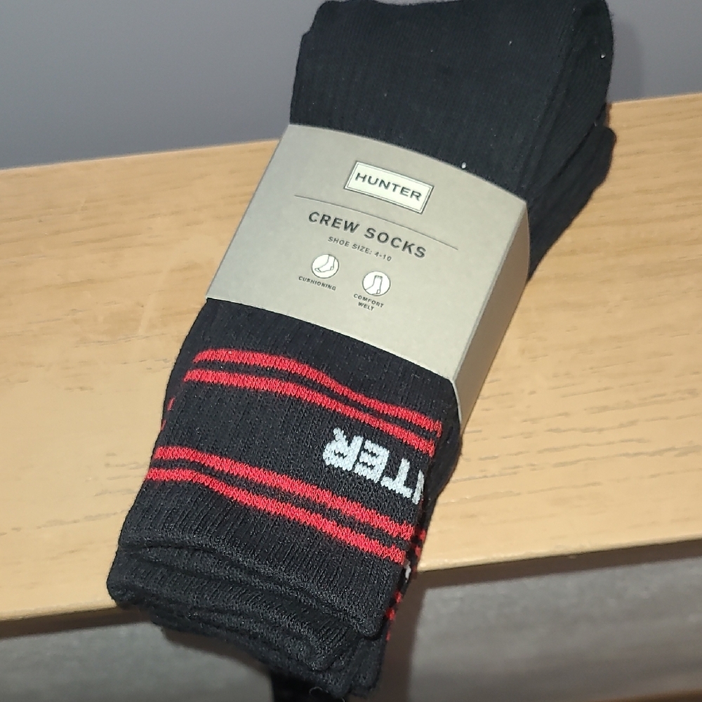 Hunter Black Crew Socks with Red Stripes